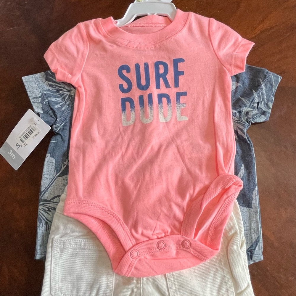 Three pieces kid’s clothes